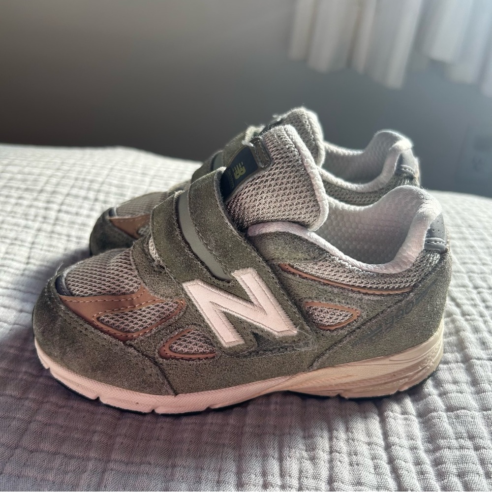New Balance Kids' Green/Gray Sneakers